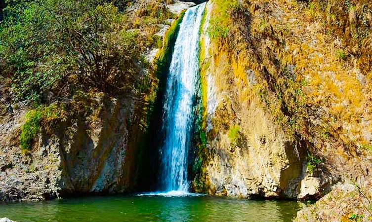 Jharipani Fall